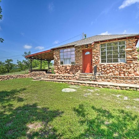 Enchanting Hilltop Cottage In Medicine Park! Exteriör bild