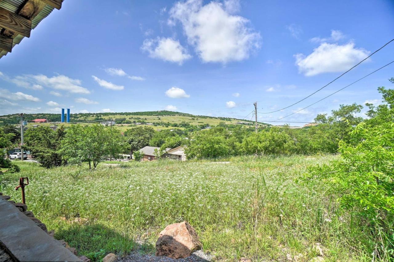 Enchanting Hilltop Cottage In Medicine Park! Exteriör bild
